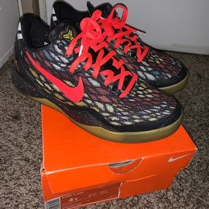 Christmas Kobe 8